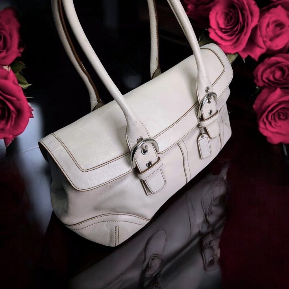 COACH Vintage Soho Flap Satchel /Shoulderbag in ivory - Picture 2 of 11